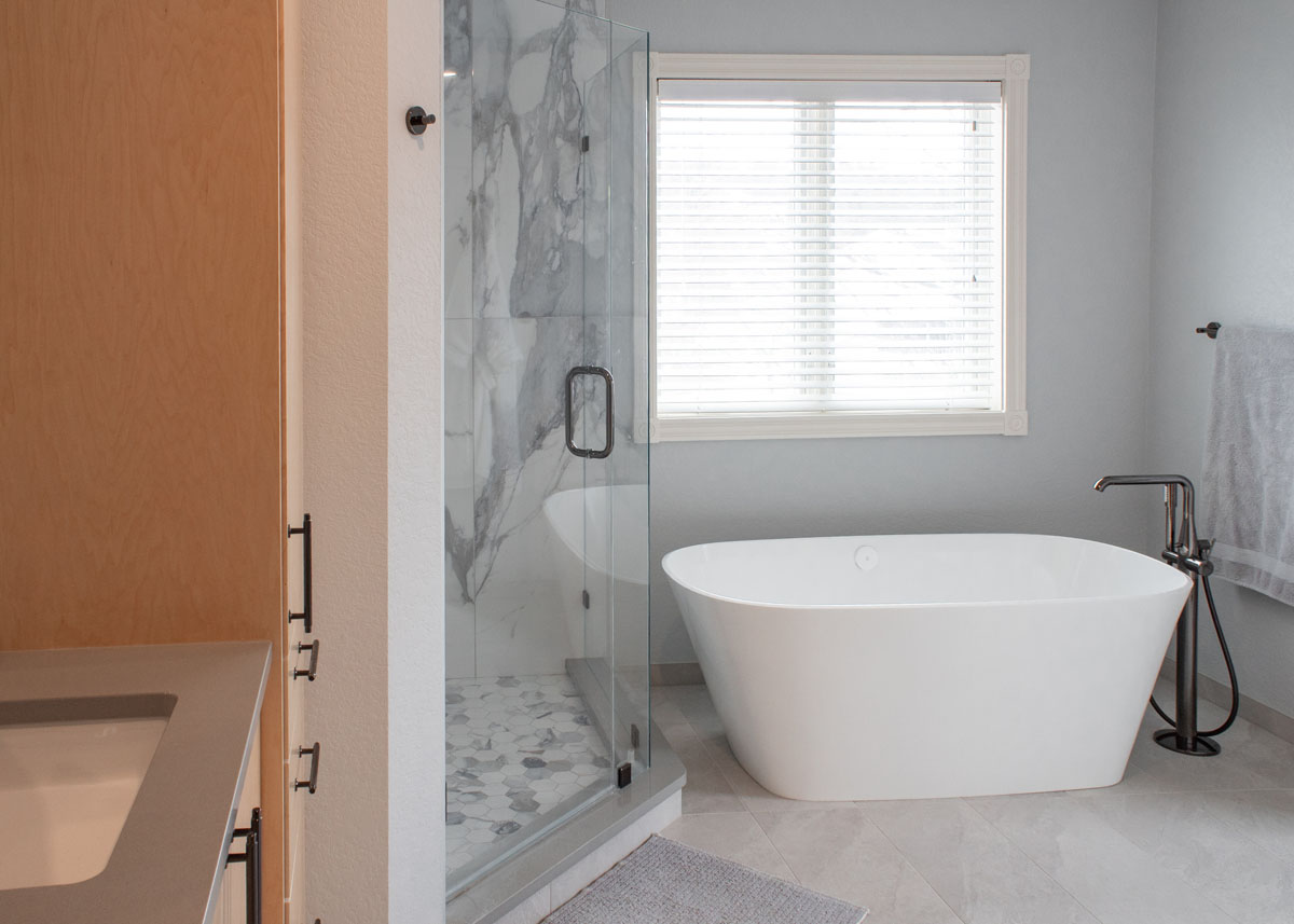 European Inspired Bathroom — photo 12