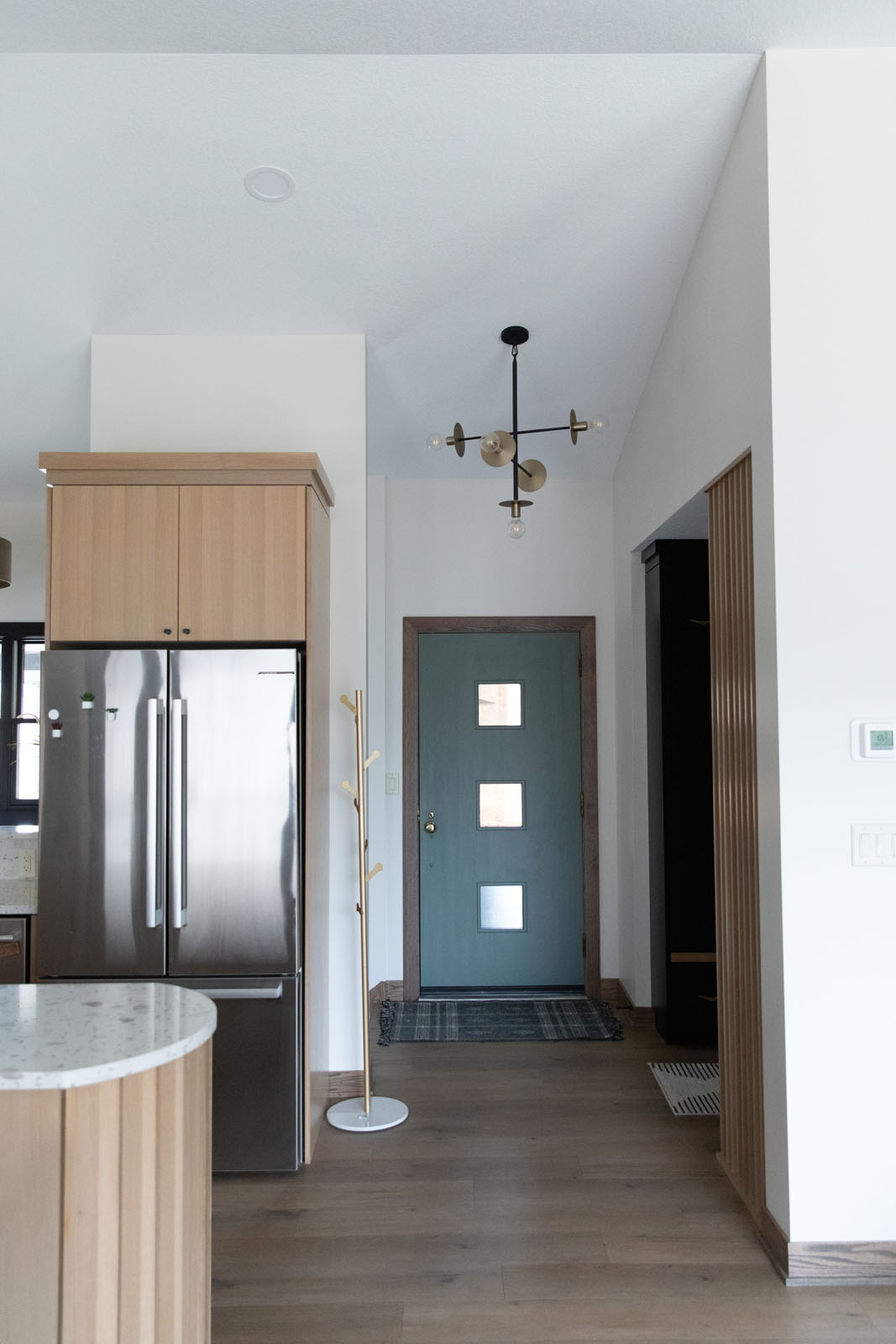Midcentury Modern Kitchen — photo 7
