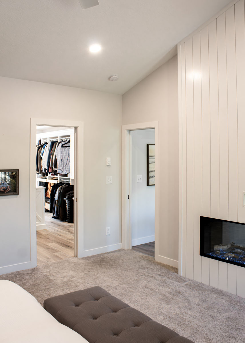 Modern Farmhouse Primary Suite — photo 3